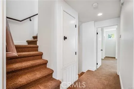 6300 Honolulu 205, La Crescenta, California 91214