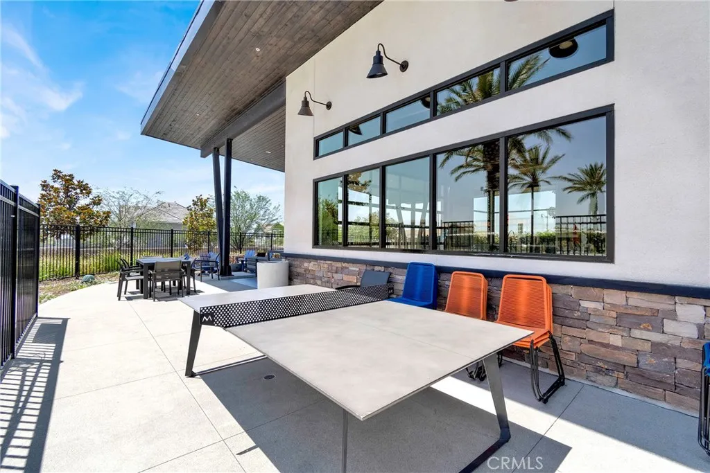 Community amenities with outdoor ping pong table & seating