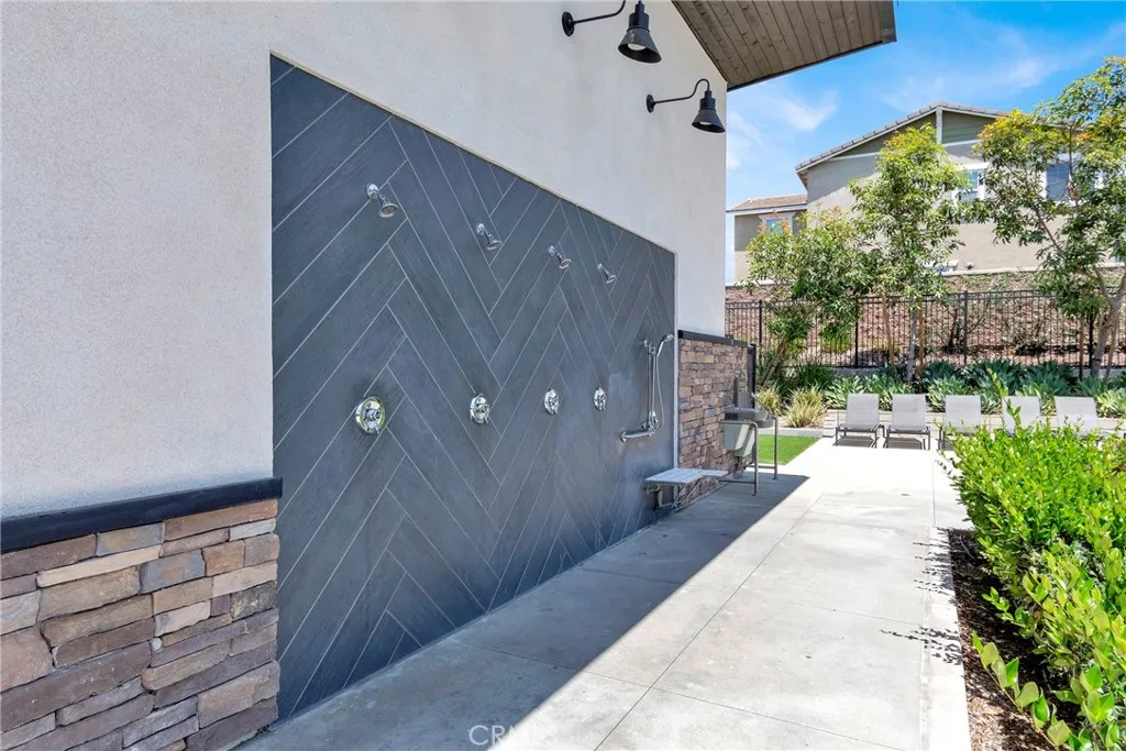 Community amenities poolside showers