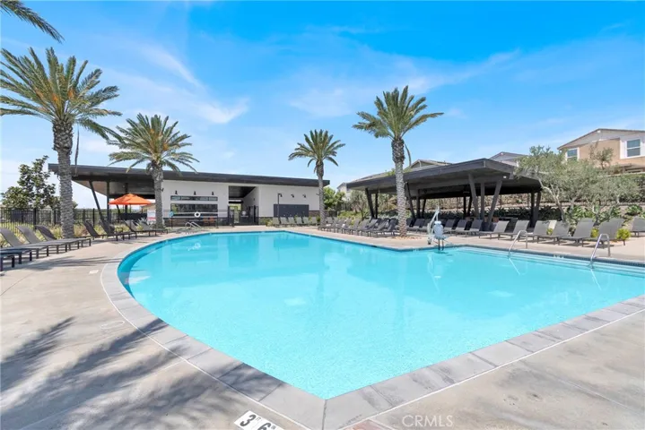 Gorgeous size pool