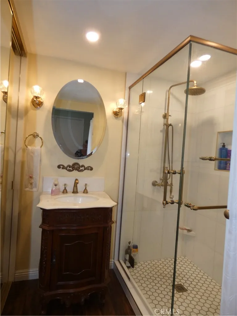 Downstairs Bathroom