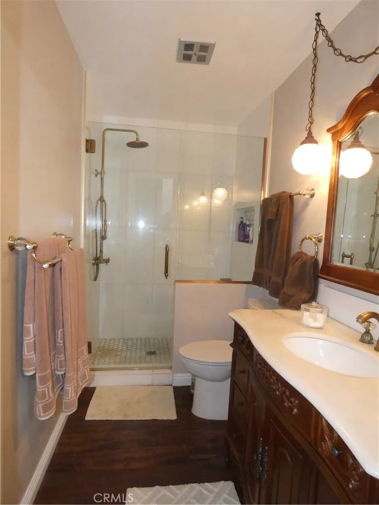 Upstairs Bathroom
