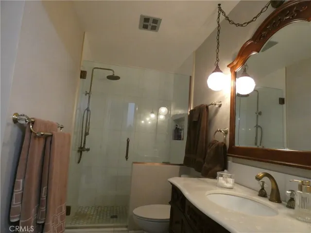 Upstairs Bathroom