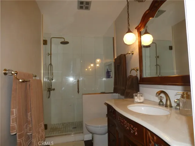 Upstairs Bathroom