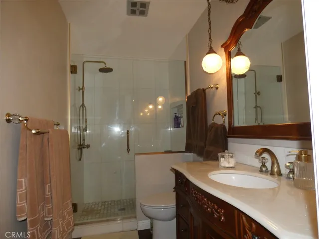 Upstairs Bathroom