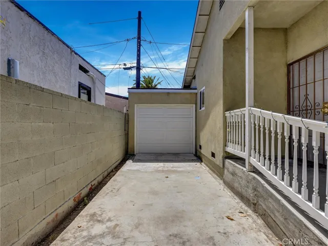 1204 E Smith, Long Beach, California 90806