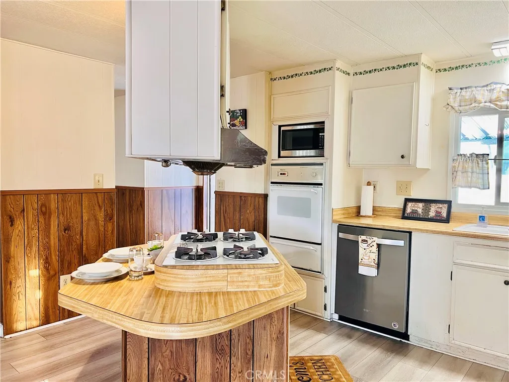 Kitchen - view 7