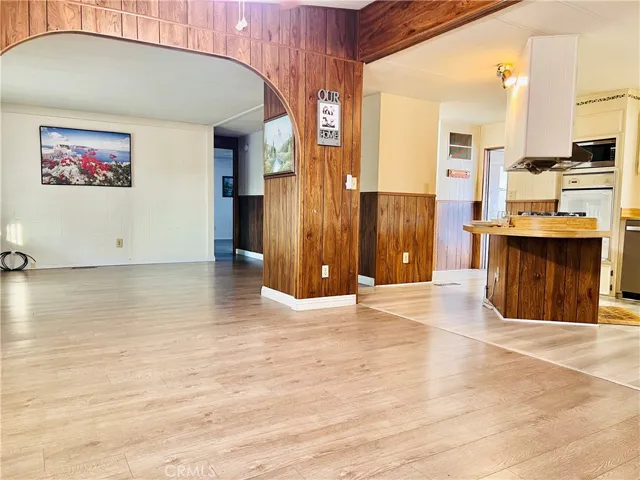 Living room - view 5