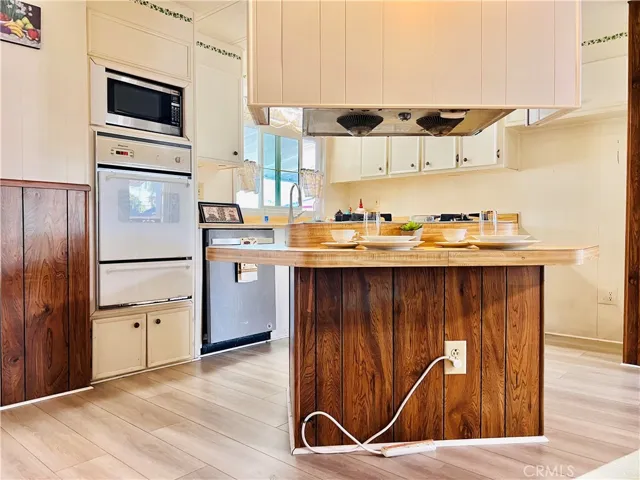 Kitchen - view 4