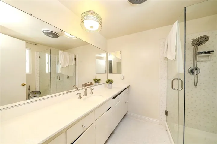 4908 Onyx, Torrance, California 90503