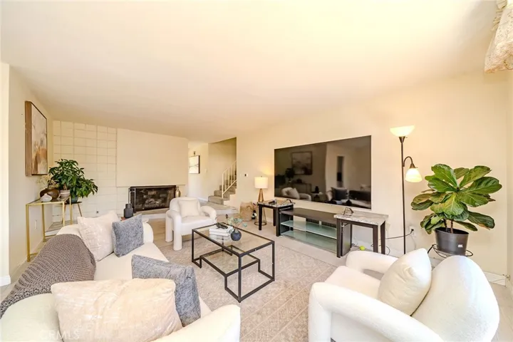 4908 Onyx, Torrance, California 90503