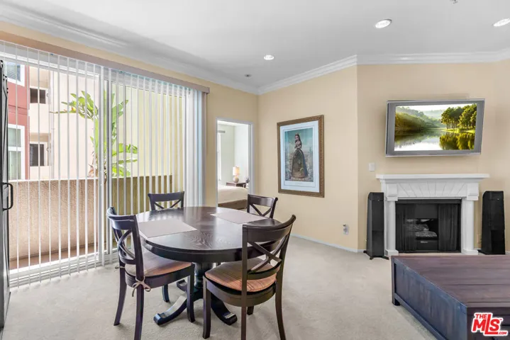 620 S Gramercy Place 222, Los Angeles, California 90005