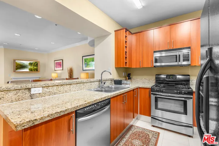 620 S Gramercy Place 222, Los Angeles, California 90005