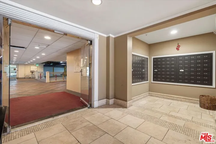 620 S Gramercy Place 222, Los Angeles, California 90005