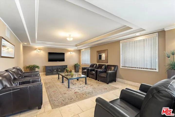 620 S Gramercy Place 222, Los Angeles, California 90005