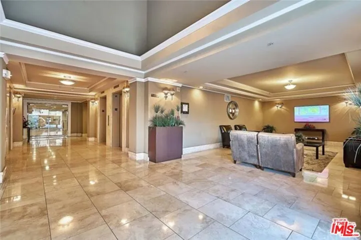 620 S Gramercy Place 222, Los Angeles, California 90005