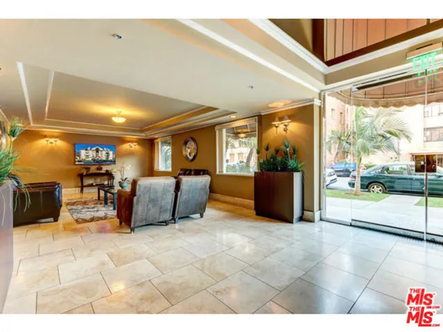 620 S Gramercy Place 222, Los Angeles, California 90005
