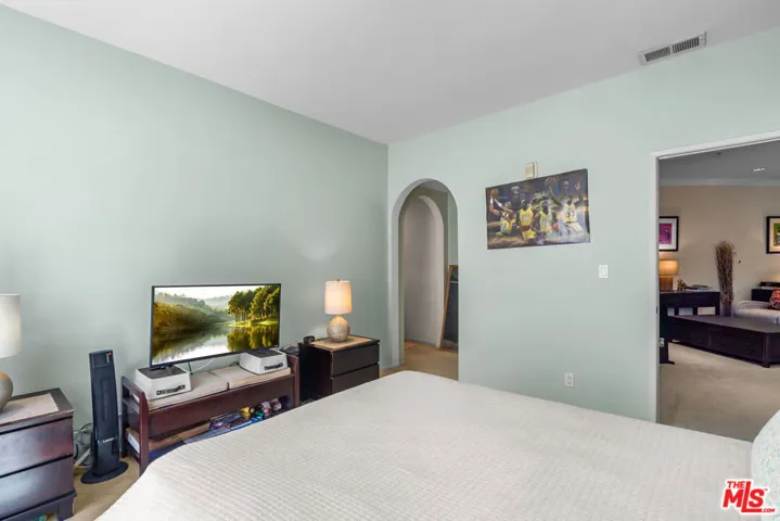 620 S Gramercy Place 222, Los Angeles, California 90005