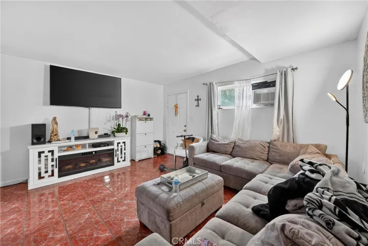 2211 S Fairview, Santa Ana, California 92704