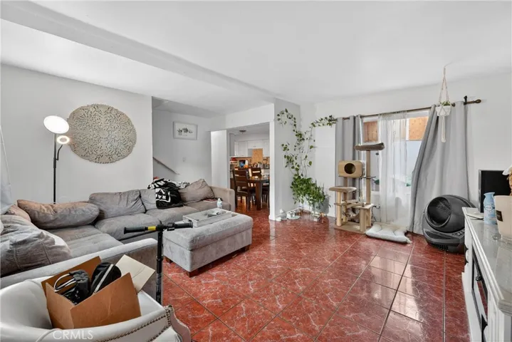 2211 S Fairview, Santa Ana, California 92704