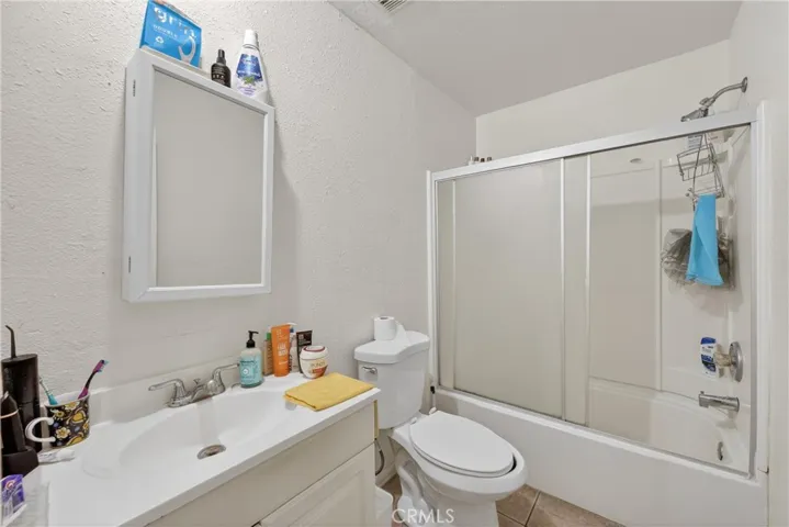 2211 S Fairview, Santa Ana, California 92704