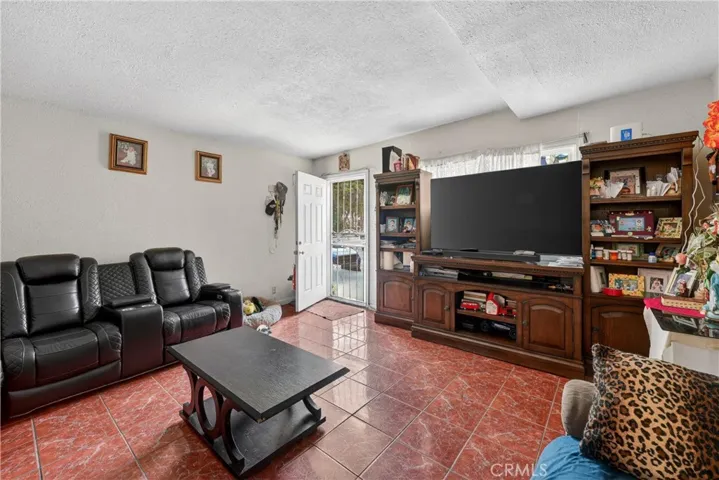 2211 S Fairview, Santa Ana, California 92704
