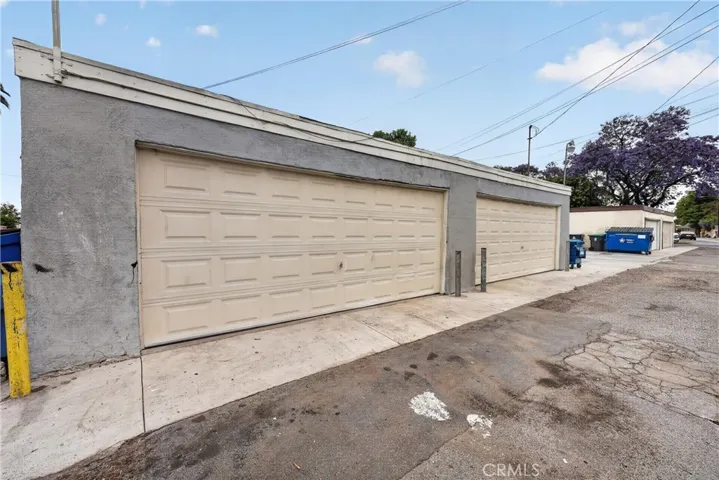 2211 S Fairview, Santa Ana, California 92704