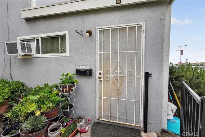 2211 S Fairview, Santa Ana, California 92704