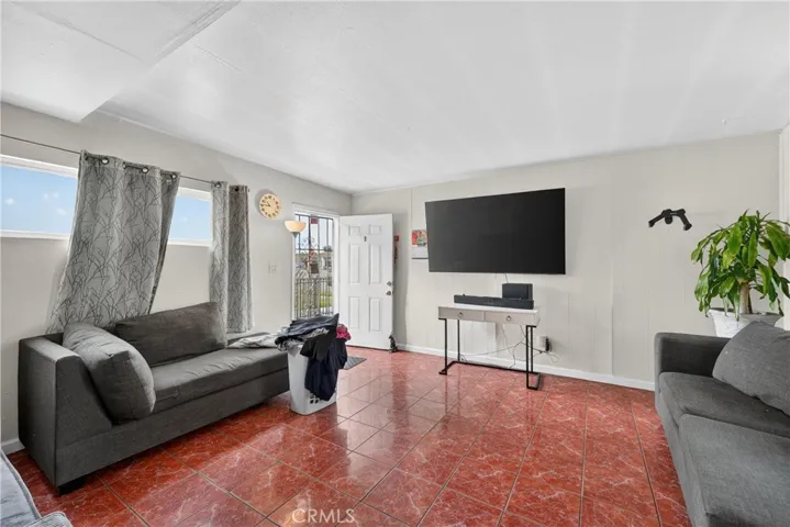 2211 S Fairview, Santa Ana, California 92704