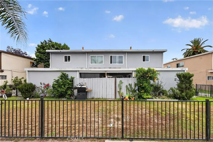2211 S Fairview, Santa Ana, California 92704