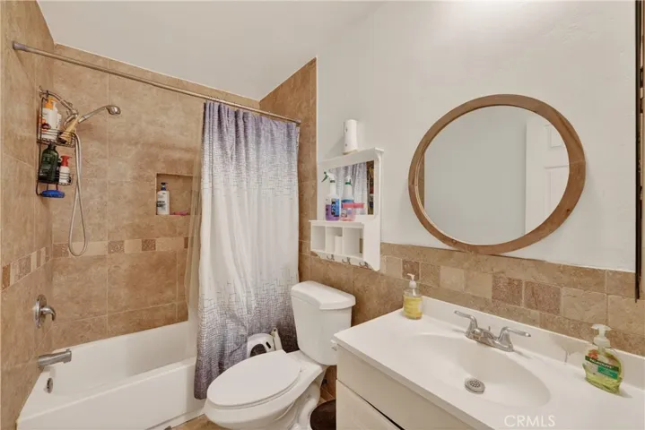2211 S Fairview, Santa Ana, California 92704