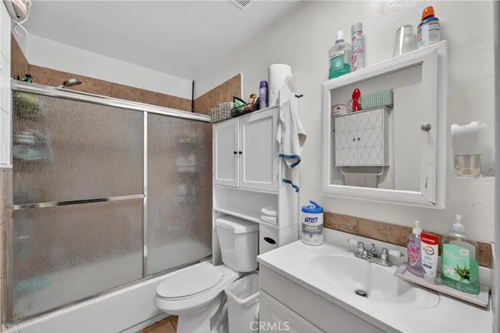 2211 S Fairview, Santa Ana, California 92704