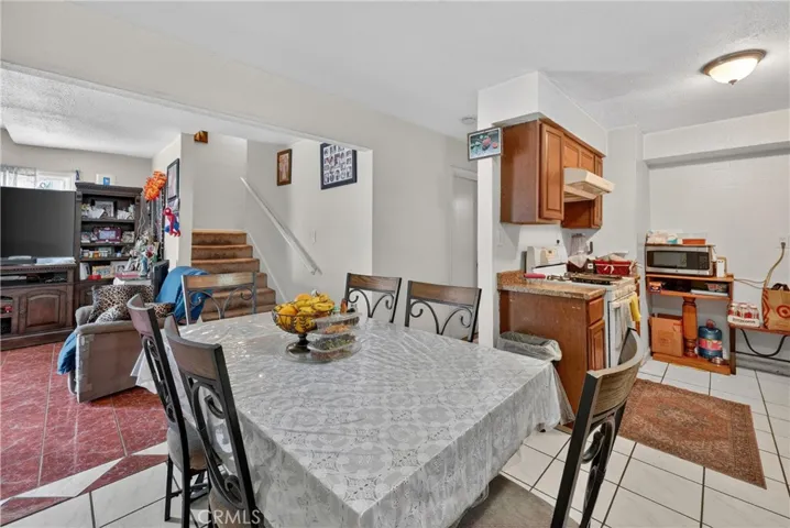 2211 S Fairview, Santa Ana, California 92704