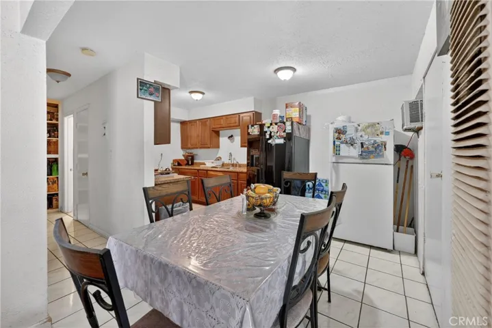 2211 S Fairview, Santa Ana, California 92704