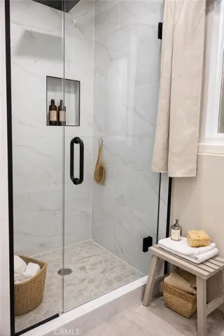 VIRTUALLY STAGED