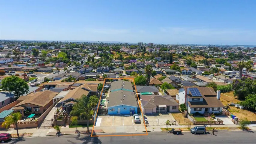Two duplexes with total of 4 units