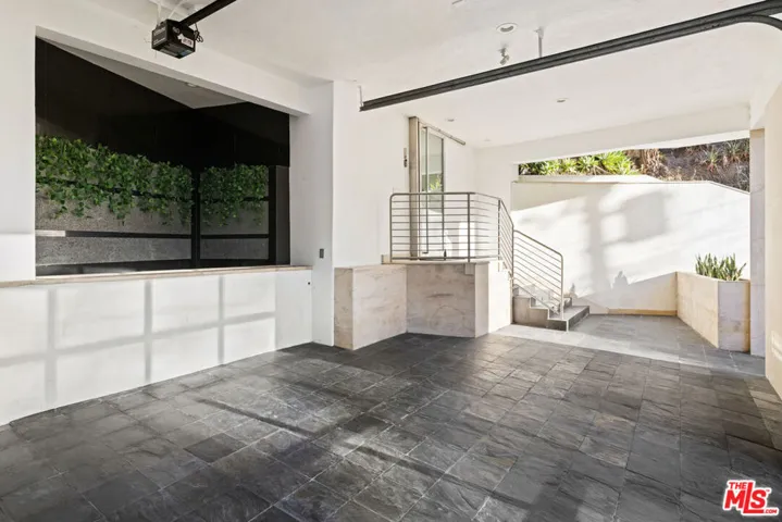 3111 Belden Drive, Los Angeles, California 90068