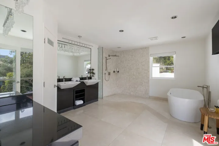 3111 Belden Drive, Los Angeles, California 90068