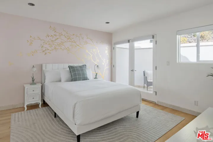 3111 Belden Drive, Los Angeles, California 90068