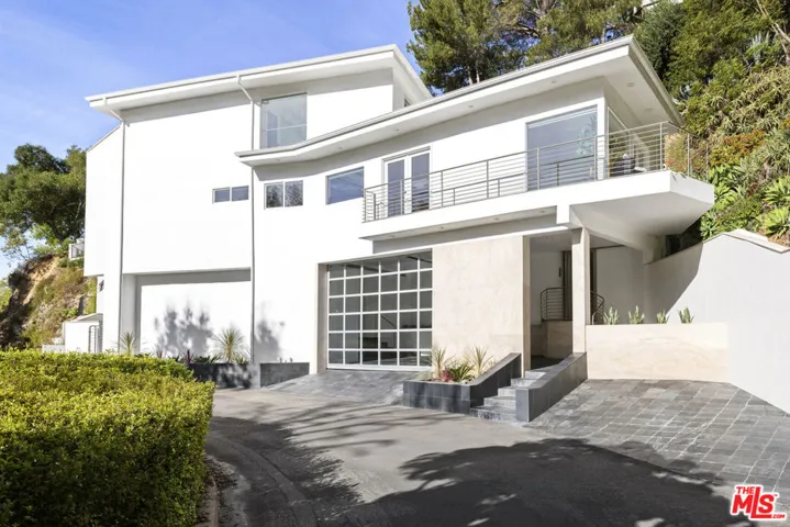 3111 Belden Drive, Los Angeles, California 90068