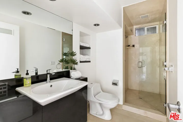 3111 Belden Drive, Los Angeles, California 90068