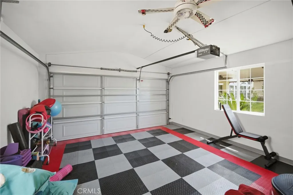 Casita/Pool House - Garage