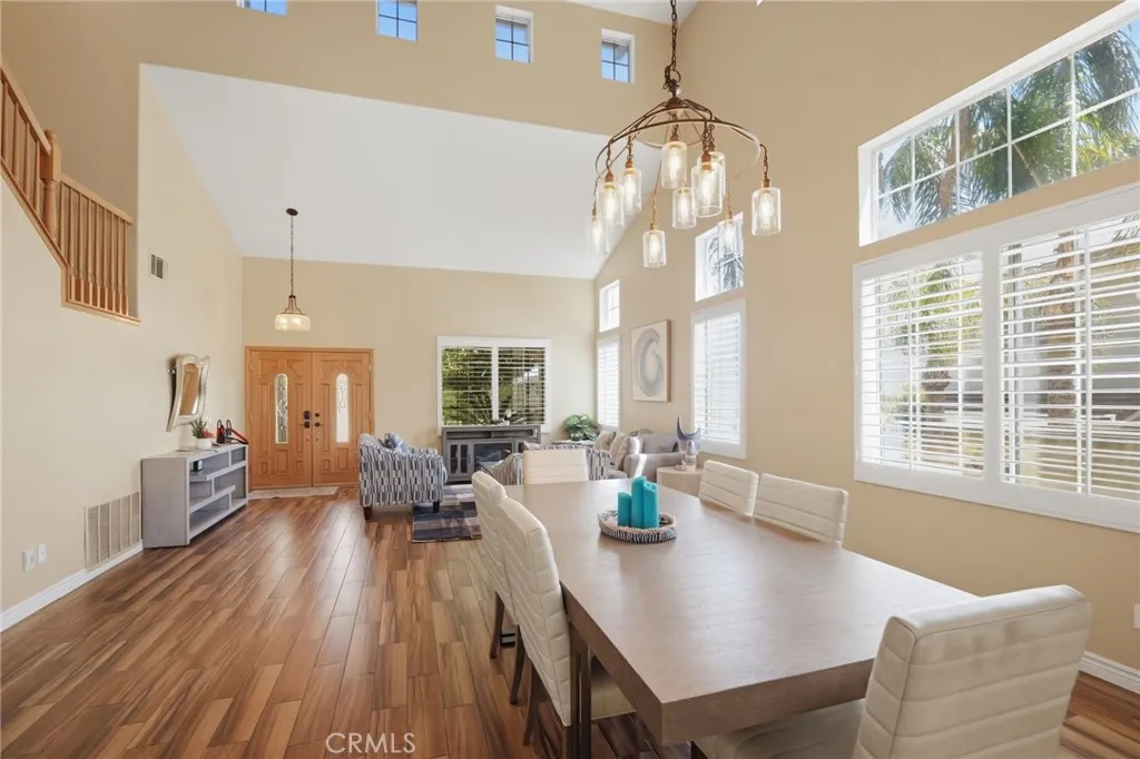 Dining Room/Living Room
