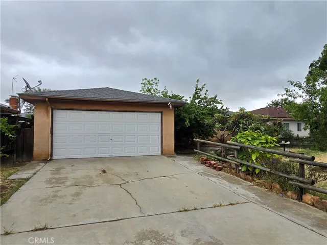 1405 Sonora, Madera, California 93638