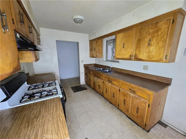 1405 Sonora, Madera, California 93638