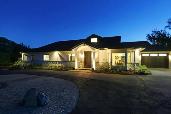 695 Quietwater, Santa Rosa, California 95404
