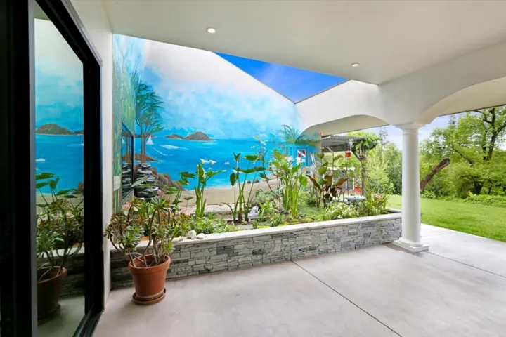 695 Quietwater, Santa Rosa, California 95404