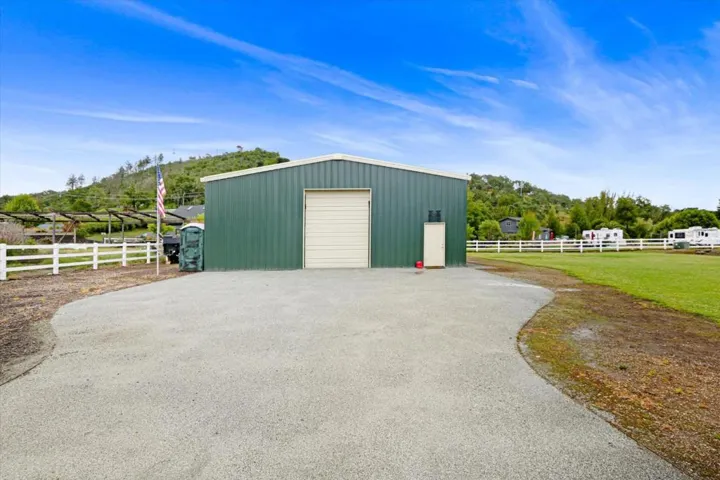 695 Quietwater, Santa Rosa, California 95404