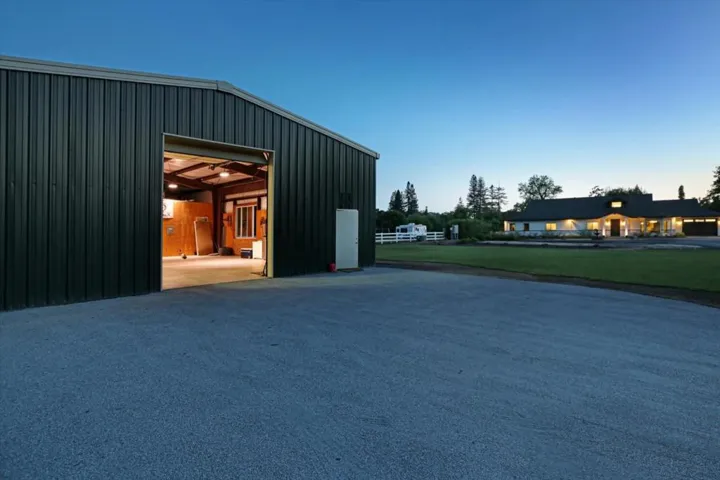 695 Quietwater, Santa Rosa, California 95404