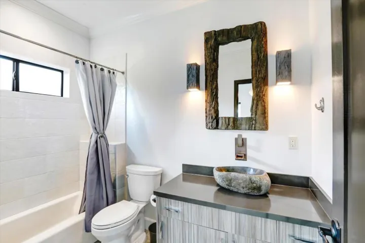 695 Quietwater, Santa Rosa, California 95404